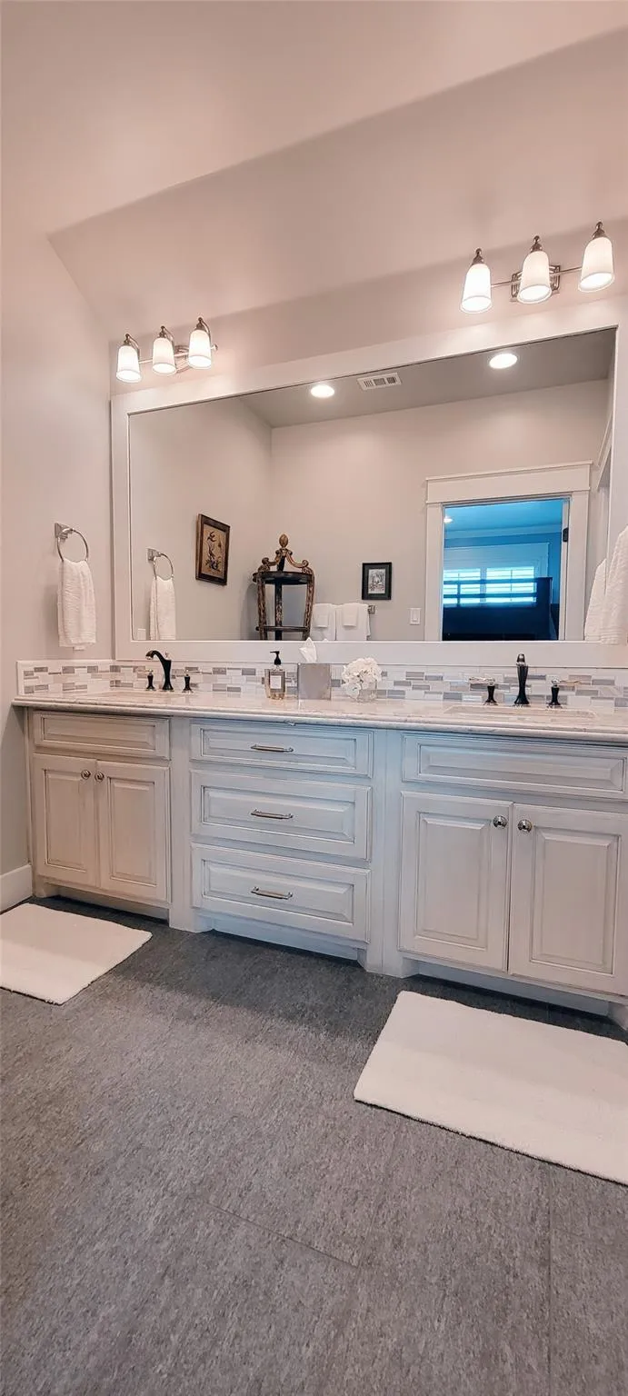 3450 Smiths Point Crystal Beach, TX 77650