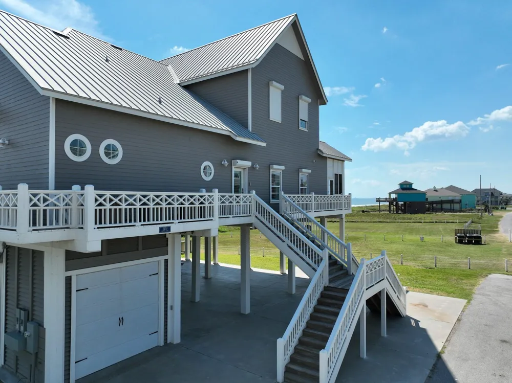 3450 Smiths Point Crystal Beach, TX 77650