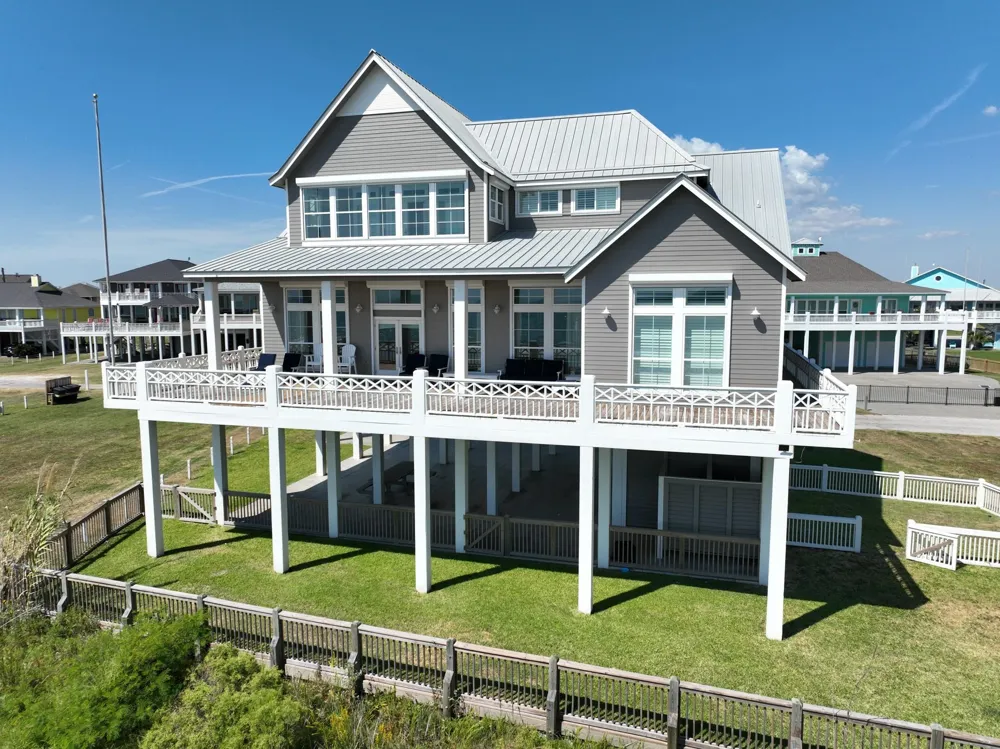 3450 Smiths Point Crystal Beach, TX 77650