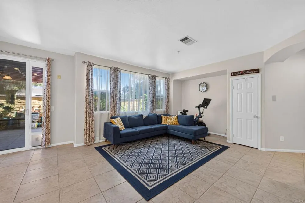 41524 Blue Canyon Avenue #3 Murrieta, CA 92562