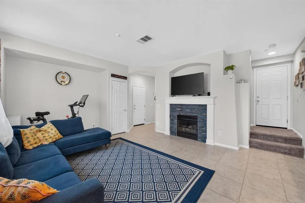 41524 Blue Canyon Avenue #3 Murrieta, CA 92562