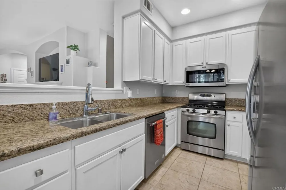 41524 Blue Canyon Avenue #3 Murrieta, CA 92562