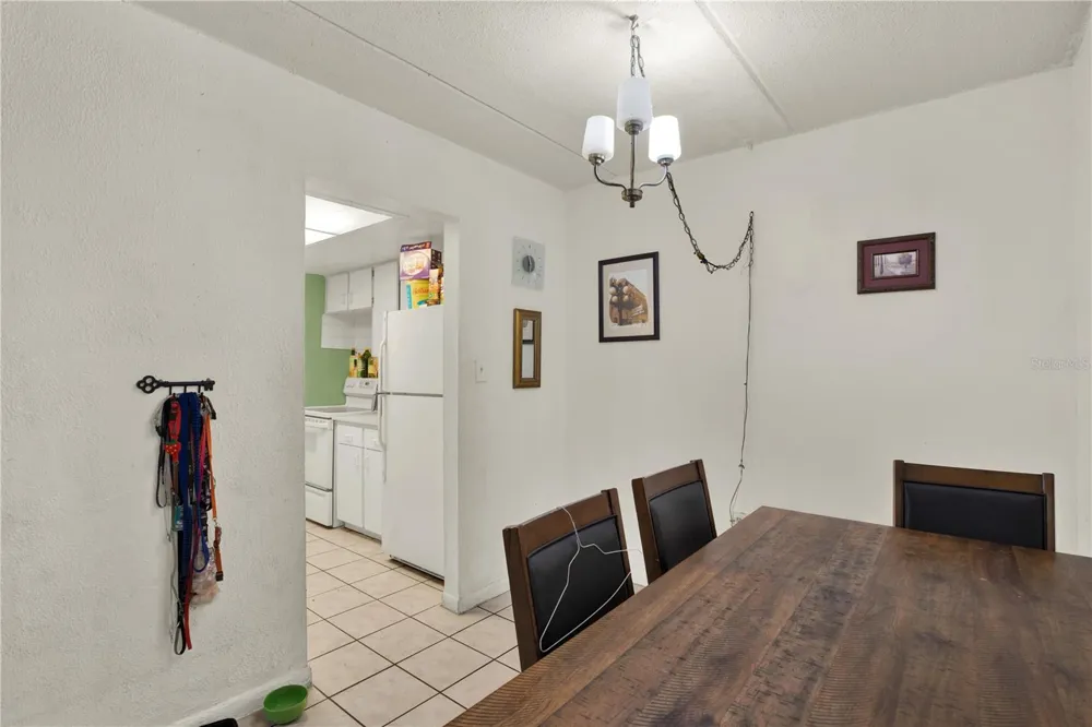 4701 CHRISTA COURT #341 Tampa, FL 33614