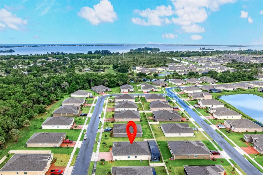 6691 CAMEO DRIVE Grant, FL 32949