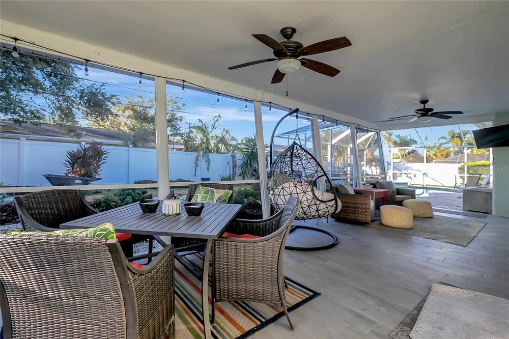 809 JACARANDA DRIVE Largo, FL 33770