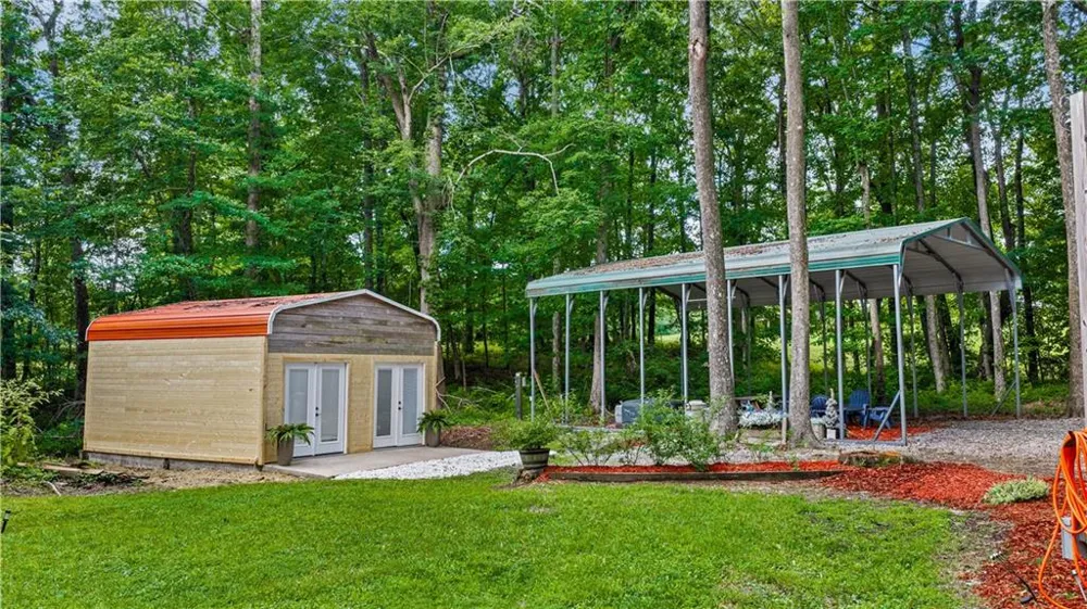 305 Golf Course Road Menlo, GA 30731