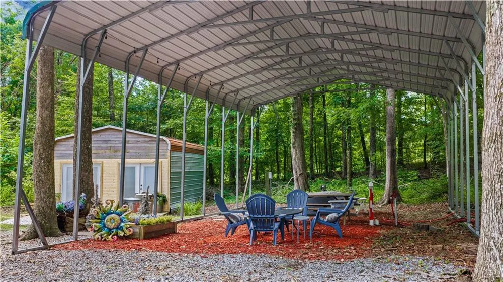 305 Golf Course Road Menlo, GA 30731
