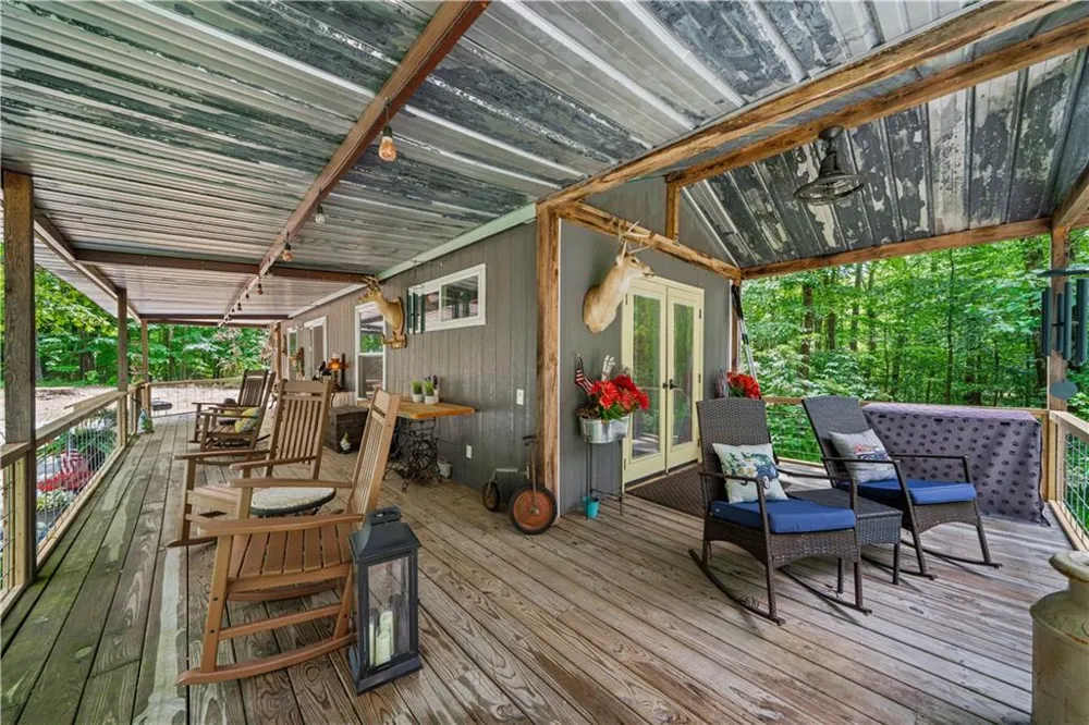 305 Golf Course Road Menlo, GA 30731