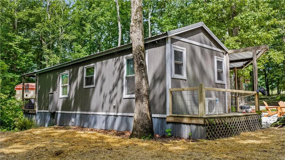305 Golf Course Road Menlo, GA 30731