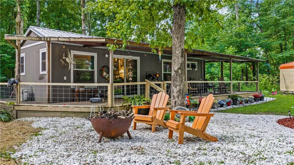 305 Golf Course Road Menlo, GA 30731