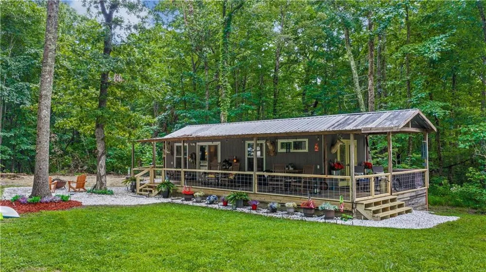 305 Golf Course Road Menlo, GA 30731