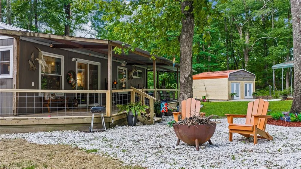 305 Golf Course Road Menlo, GA 30731