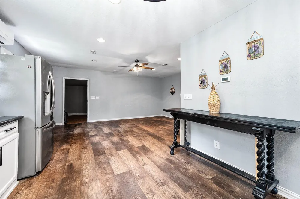 51 Winter Creek Cleveland, TX 77328
