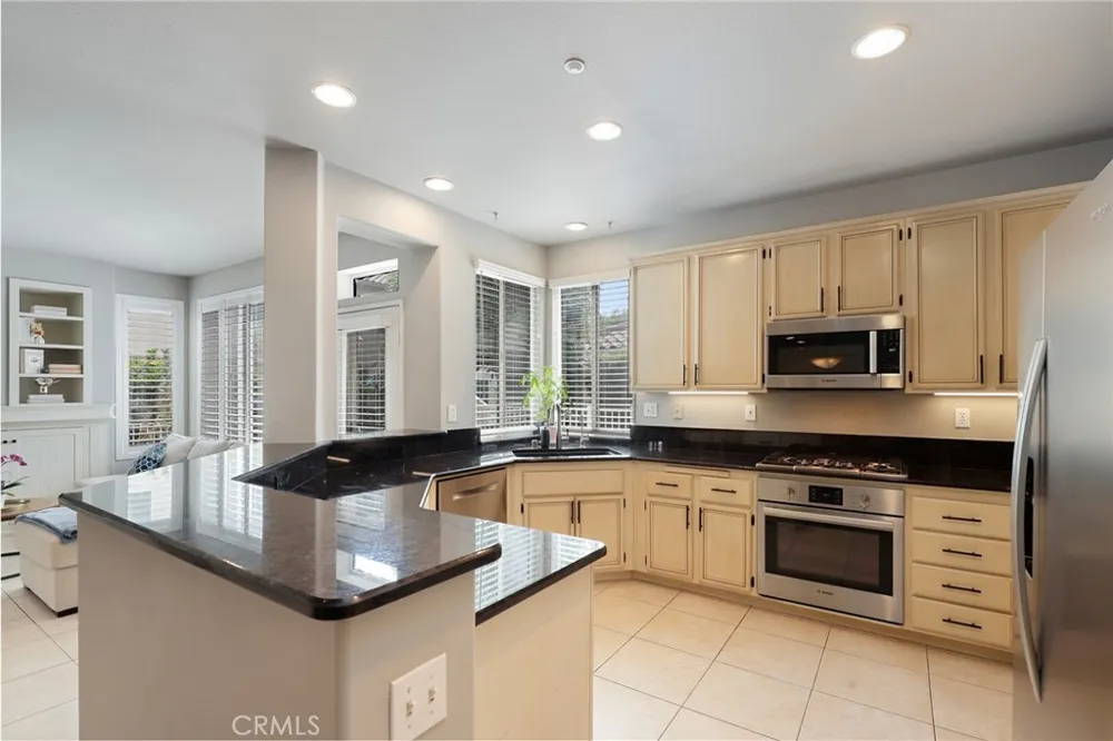 27541 Caesars Place Laguna Niguel, CA 92677