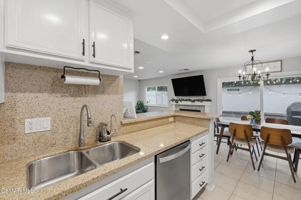 228 Hill Ranch Drive Thousand Oaks, CA 91362