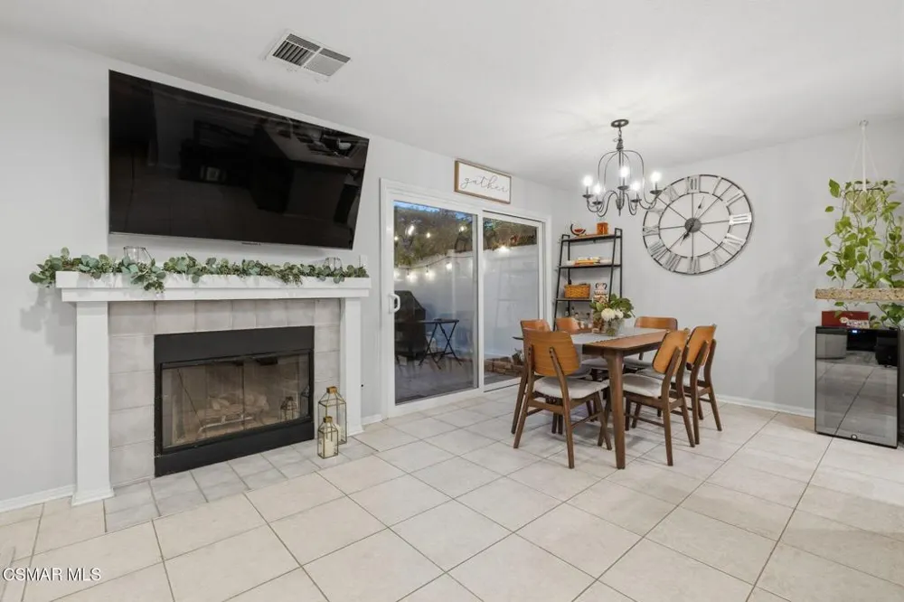 228 Hill Ranch Drive Thousand Oaks, CA 91362