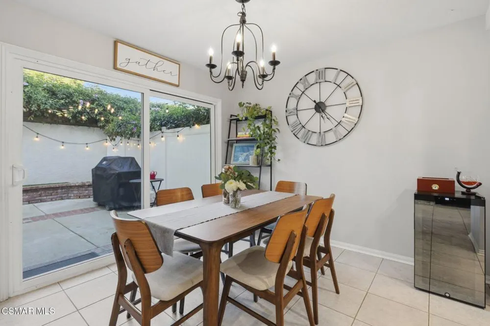 228 Hill Ranch Drive Thousand Oaks, CA 91362