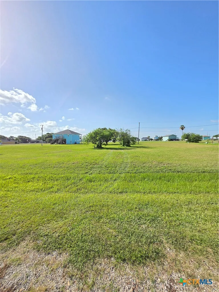 590 Bayview Drive Palacios, TX 77465