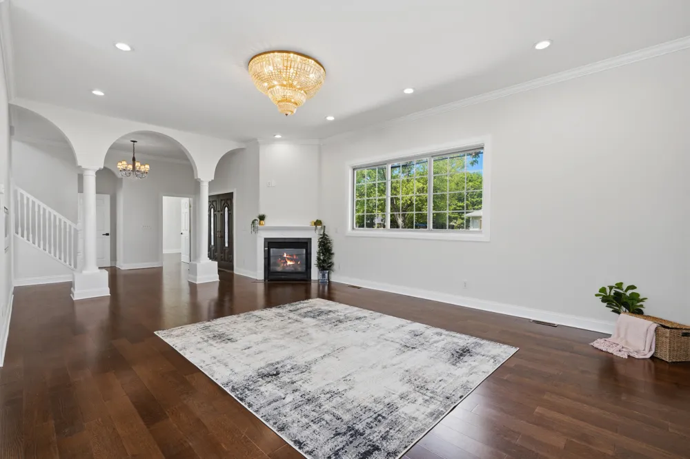 8336 Nightingale Street Dearborn Heights, MI 48127