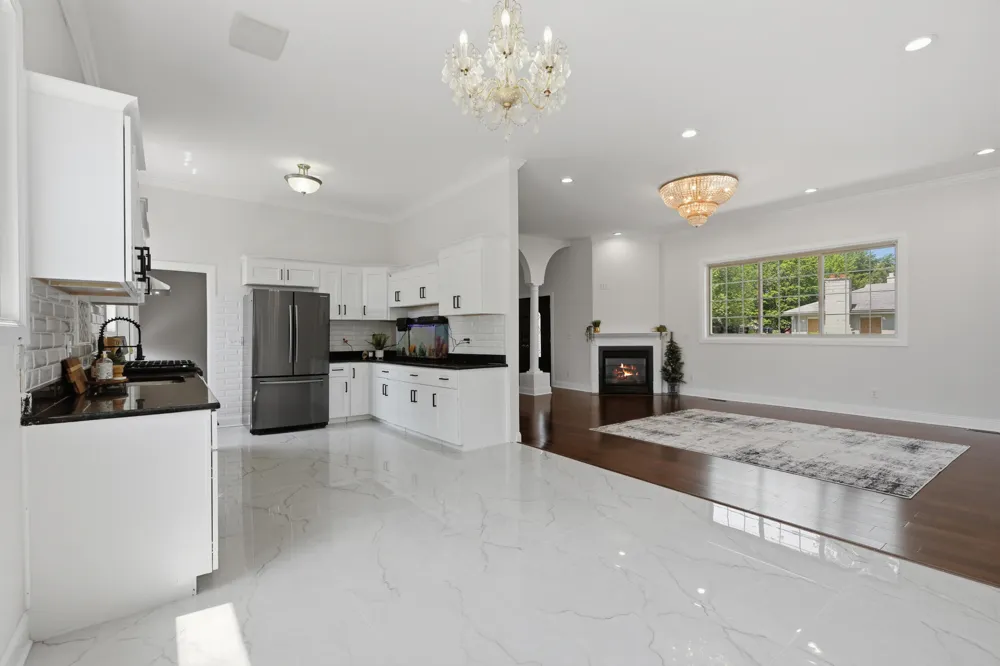 8336 Nightingale Street Dearborn Heights, MI 48127
