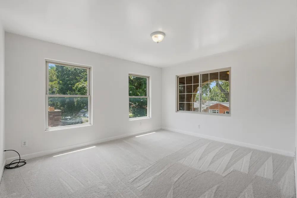 8336 Nightingale Street Dearborn Heights, MI 48127