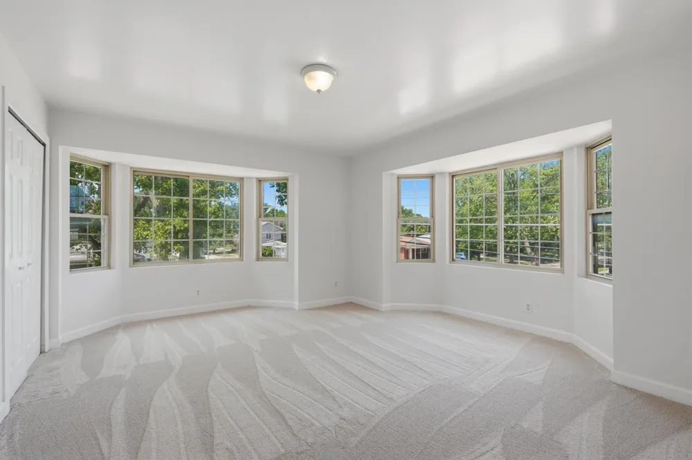 8336 Nightingale Street Dearborn Heights, MI 48127