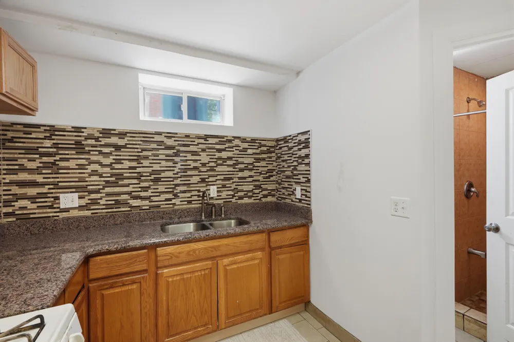 8336 Nightingale Street Dearborn Heights, MI 48127