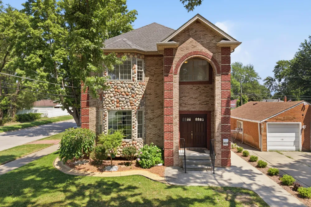 8336 Nightingale Street Dearborn Heights, MI 48127