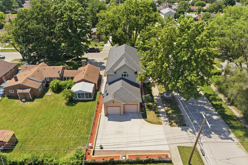8336 Nightingale Street Dearborn Heights, MI 48127