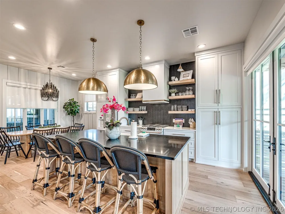 82 Pistache Lane Carlton Landing, OK 74432