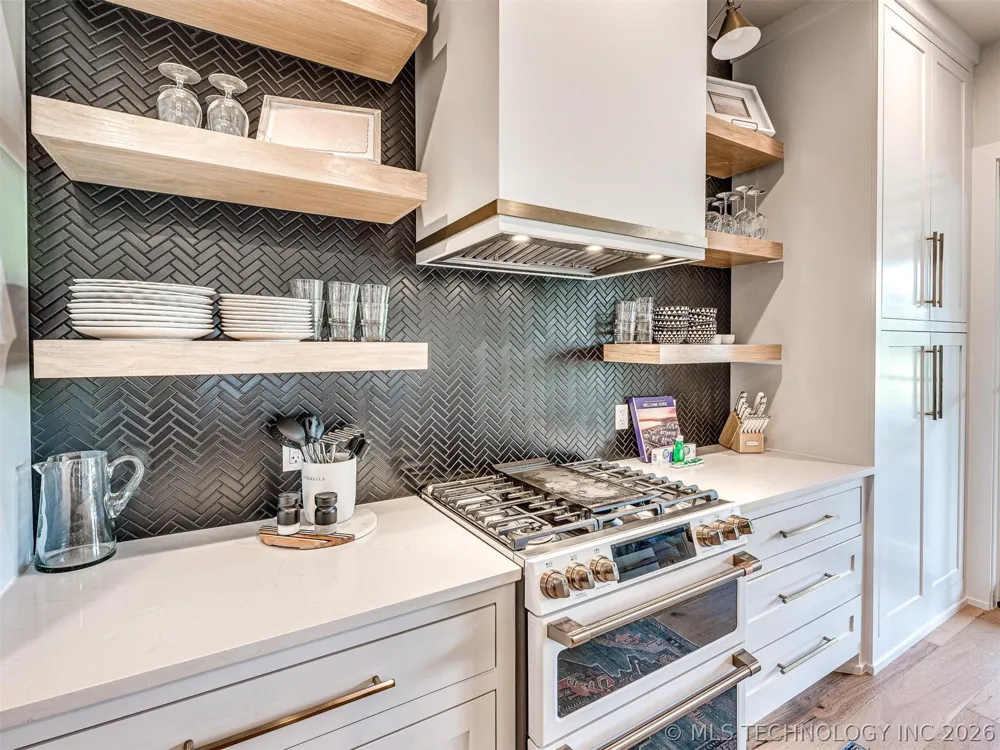 82 Pistache Lane Carlton Landing, OK 74432