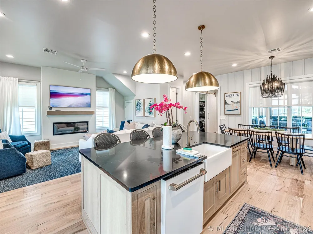 82 Pistache Lane Carlton Landing, OK 74432