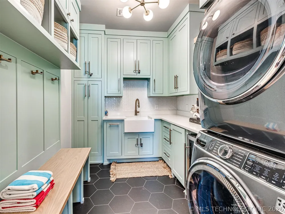 82 Pistache Lane Carlton Landing, OK 74432