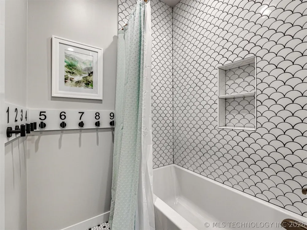 82 Pistache Lane Carlton Landing, OK 74432