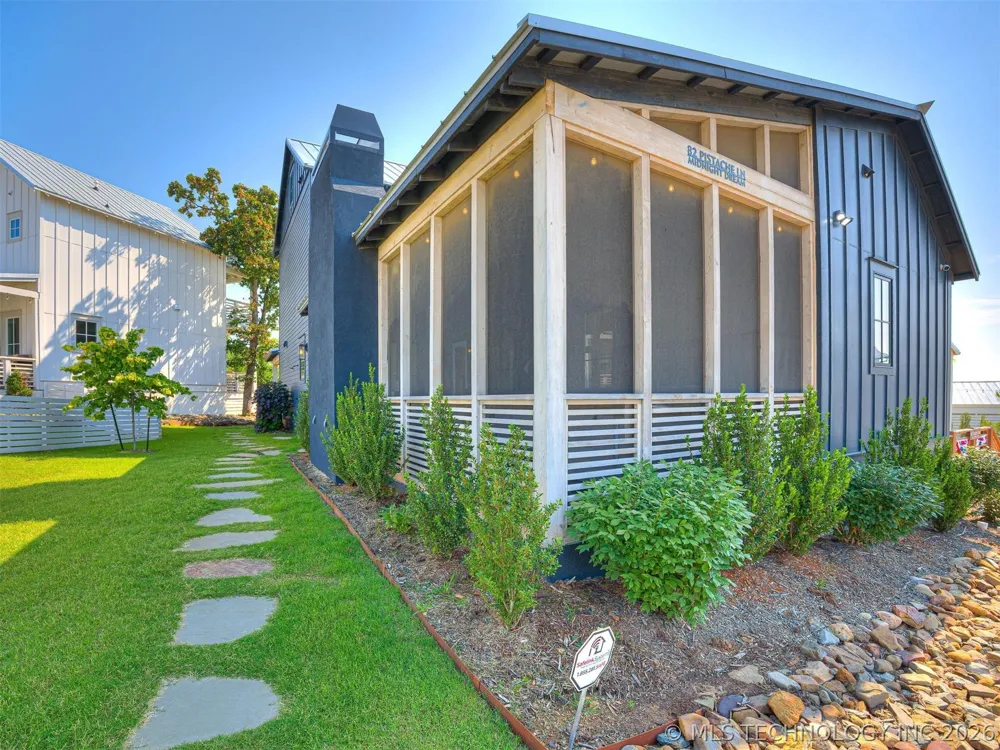 82 Pistache Lane Carlton Landing, OK 74432