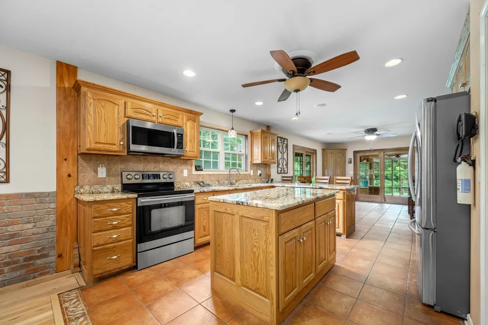 745 UNION RIDGE ROAD Wartrace, TN 37183