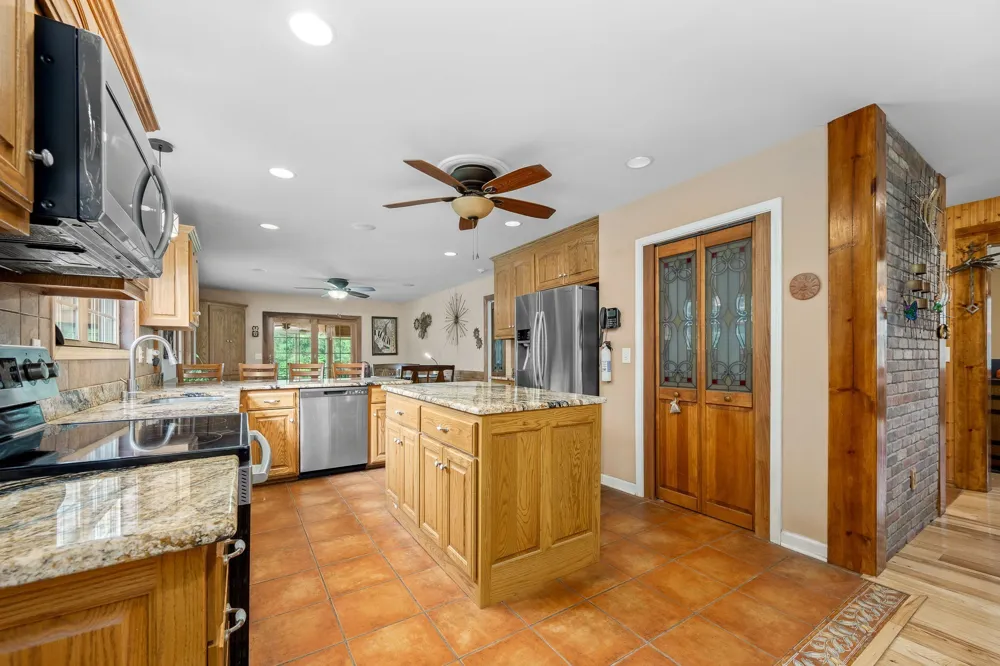 745 UNION RIDGE ROAD Wartrace, TN 37183