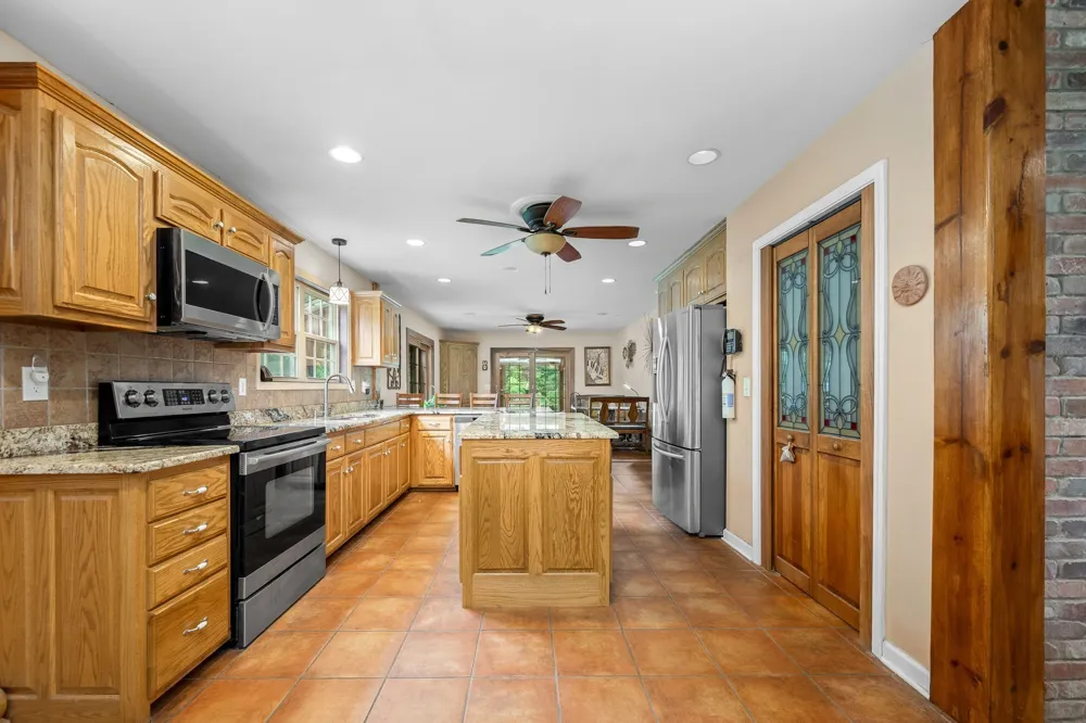 745 UNION RIDGE ROAD Wartrace, TN 37183