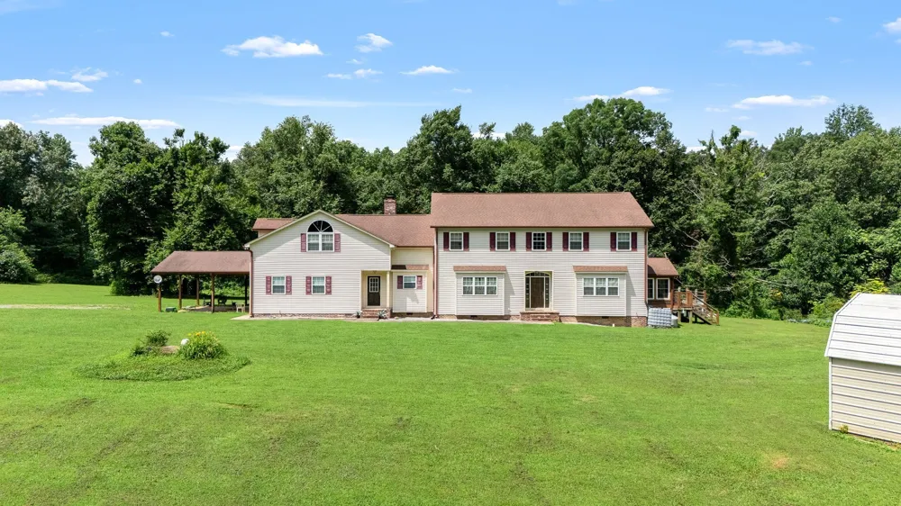745 UNION RIDGE ROAD Wartrace, TN 37183
