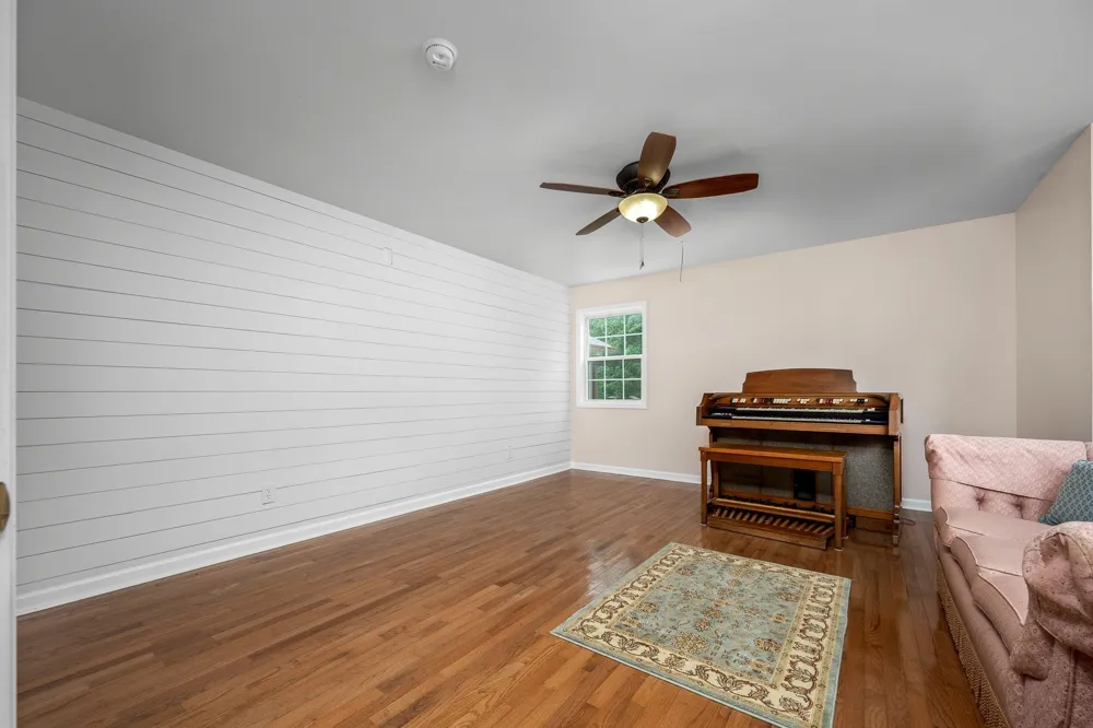 745 UNION RIDGE ROAD Wartrace, TN 37183