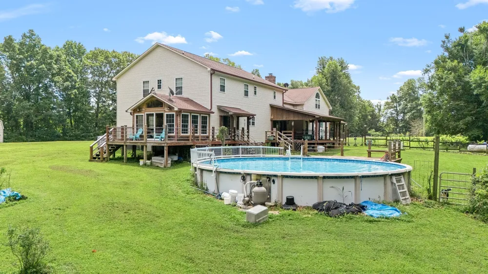 745 UNION RIDGE ROAD Wartrace, TN 37183