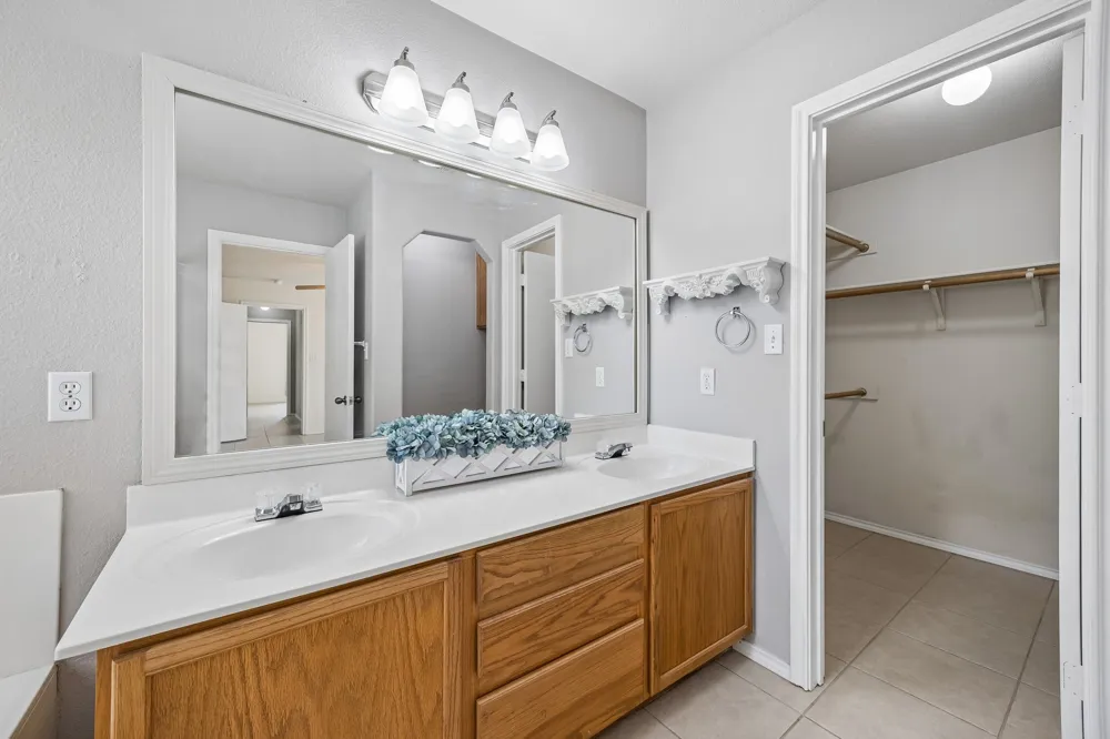 20701 Camel Back Street Lago Vista, TX 78645