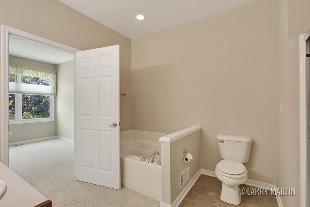 6010 Heritage Meadow Drive Laketown Township, MI 49423