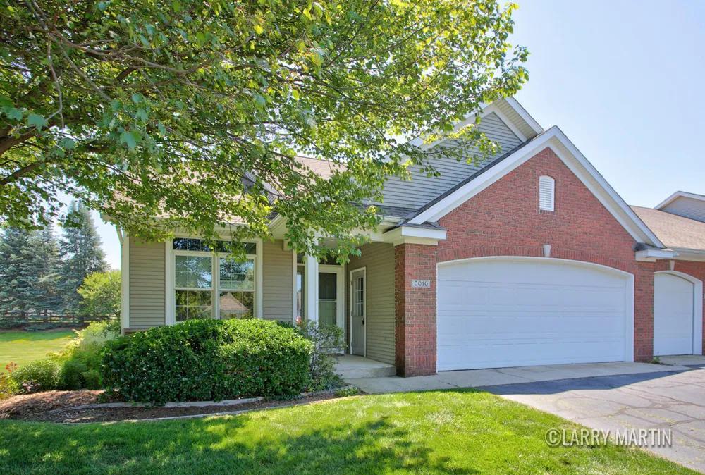 6010 Heritage Meadow Drive Laketown Township, MI 49423