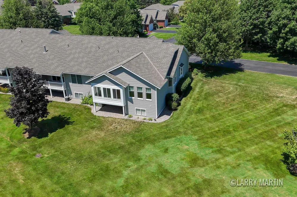 6010 Heritage Meadow Drive Laketown Township, MI 49423