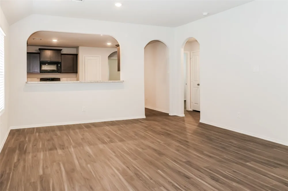 432 Woodhouse Way Everman, TX 76140