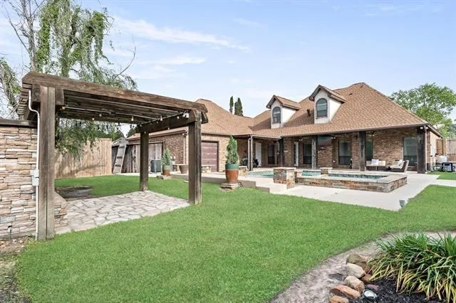 101 Sir Cameron Lumberton, TX 77657