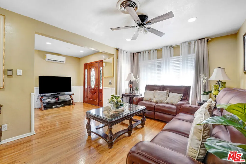 7523 Ontario Street Burbank, CA 91504