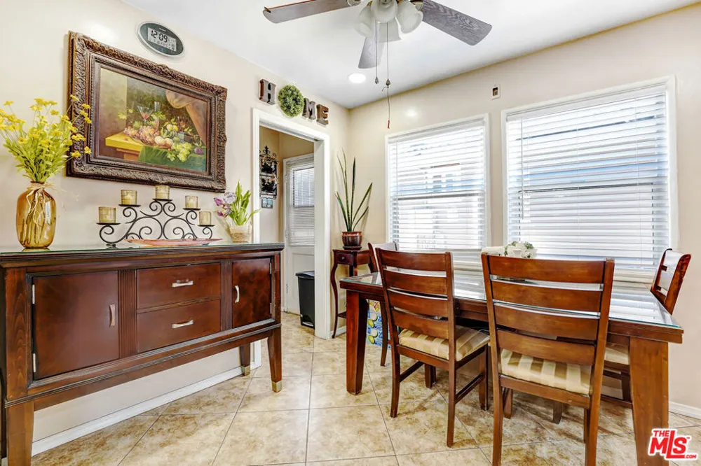 7523 Ontario Street Burbank, CA 91504