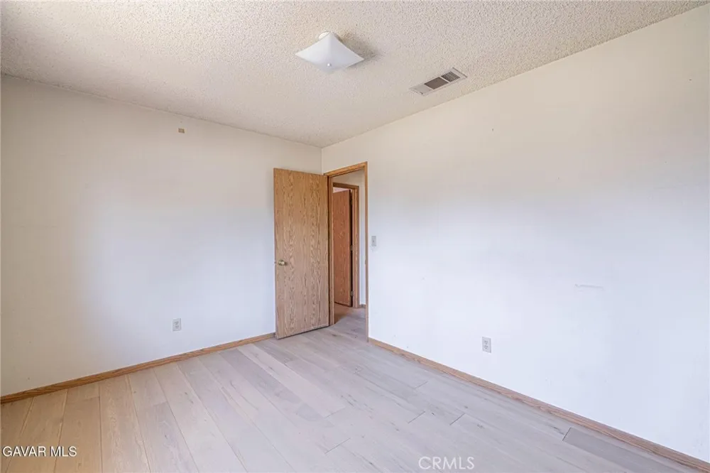 8119 Walpole Avenue California City, CA 93505